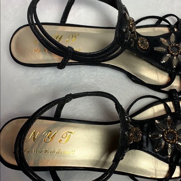 Shoes - Picture 7 of 7